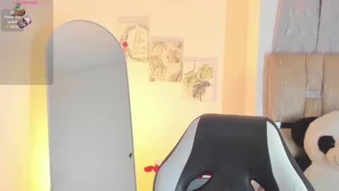 sofi smith online show from February 2025 08:42:02 PM