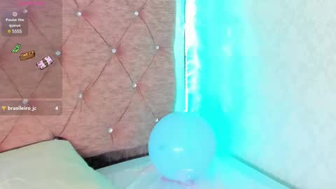 sofi smith online show from March 2025 06:51:02 PM