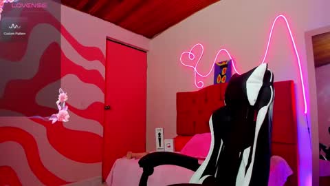  LAURA SOFIA  online show from February 2025 10:42:01 AM