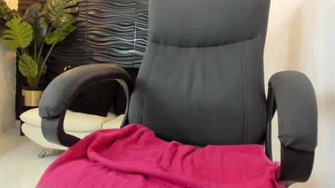 Skarlett online show from January 2025 01:10:01 AM