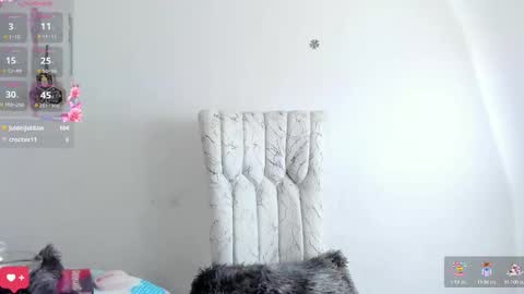 Sofia online show from November 2025 10:10:01 PM