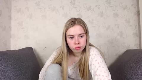 Sofia here online show from March 2026 12:14:01 AM