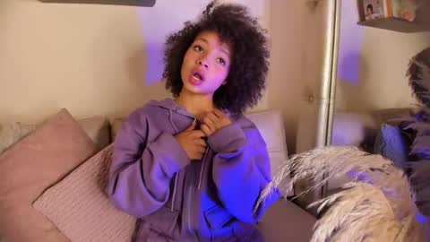 S O F I A  online show from February 2026 04:59:02 PM