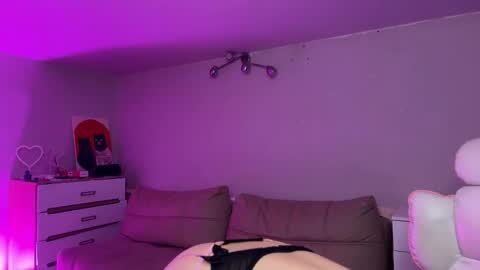 Sofia online show from February 2026 03:43:02 AM