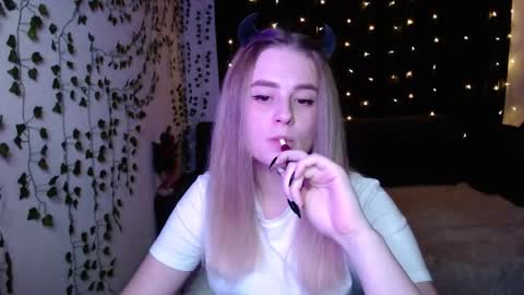 Snapshot of sofia_rosemary chatting on February 2025 03:43:01 PM sofia_rosemary online show from February 2025 03:43:01 PM