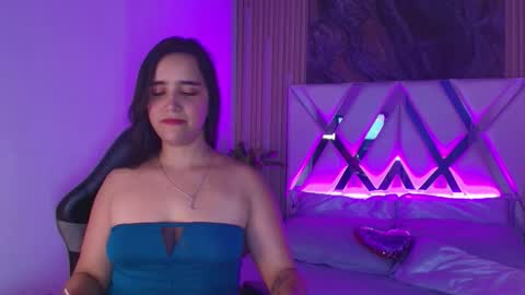 Snapshot of sofia_saeenz chatting on December 2025 08:59:02 PM Sofia Saenz online show from December 2025 08:59:02 PM