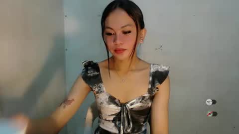 sofia_sweetheart18 online show from December 2025 02:48:01 PM