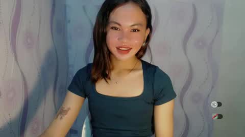 sofia_sweetheart18 online show from December 2025 03:02:02 AM
