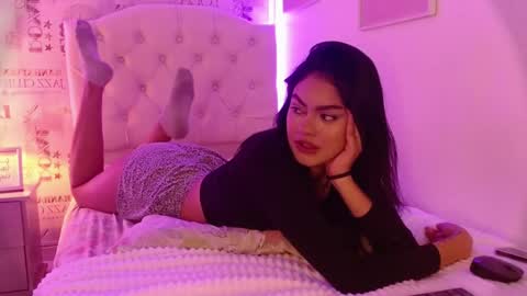 Sofia Tanaka online show from September 2025 12:16:01 PM