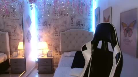 Sofia Tanaka online show from September 2025 12:06:01 PM