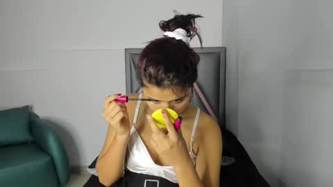 Sofa online show from September 2025 11:59:01 AM