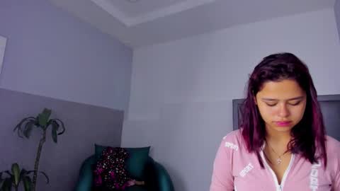 Sofa online show from October 2025 11:18:02 AM