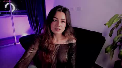 Sofia online show from November 2025 11:04:02 PM