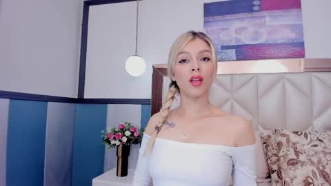 Sofia online show from March 2026 01:37:01 PM