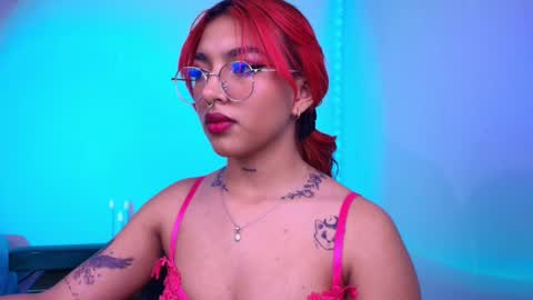 Sofia online show from February 2025 07:05:01 AM