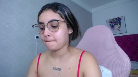 Sofia online show from May 2026 01:38:02 PM
