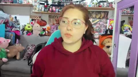 Sofia online show from October 2025 08:31:01 PM