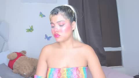 Snapshot of sofiacastillo01 chatting on April 2026 07:58:01 PM sofiacastillo01 online show from April 2026 07:58:01 PM