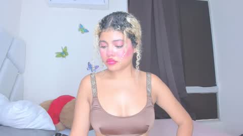 Snapshot of sofiacastillo01 chatting on April 2026 06:09:02 PM sofiacastillo01 online show from April 2026 06:09:02 PM
