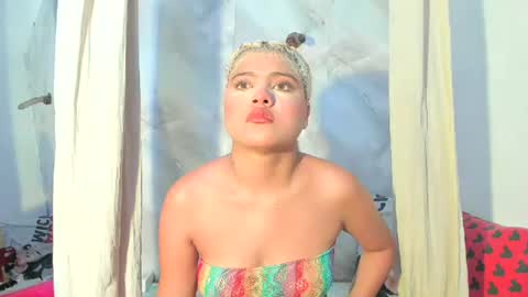 sofiacastillo01 online show from June 2026 01:33:01 PM
