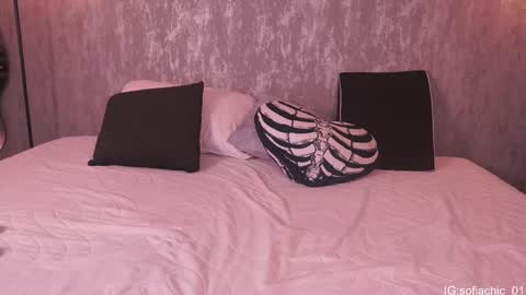 Snapshot of sofiachic chatting on November 2025 01:32:02 PM Sofia online show from November 2025 01:32:02 PM