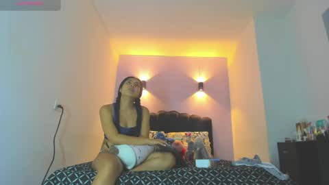 Snapshot of sofiaclaus_19 chatting on May 2026 04:09:02 AM Sofia online show from May 2026 04:09:02 AM