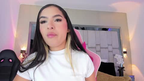 Snapshot of sofiacortez chatting on January 2025 11:48:01 AM Sofia online show from January 2025 11:48:01 AM