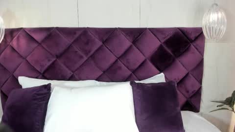 Sofia online show from October 2025 10:44:02 PM