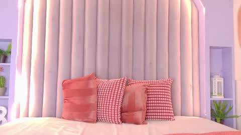 SOFIA DIAMOND  online show from May 2026 11:28:02 AM