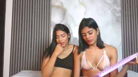 HotLesGirls online show from November 2025 10:21:02 PM
