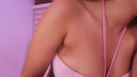 Snapshot of sofiavelezz_ chatting on May 2026 11:59:01 AM Sofia Velez online show from May 2026 11:59:01 AM