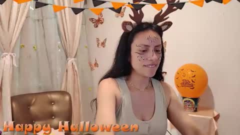 Sofi Bella online show from October 2025 03:57:02 PM