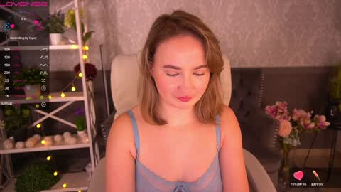 Sofie online show from December 2024 10:10:01 PM