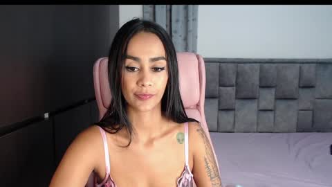 Snapshot of sofierosse_ chatting on December 2024 02:27:02 AM Sofie Rosee online show from December 2024 02:27:02 AM