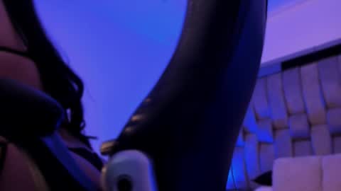  sofie  online show from December 2025 07:07:01 PM