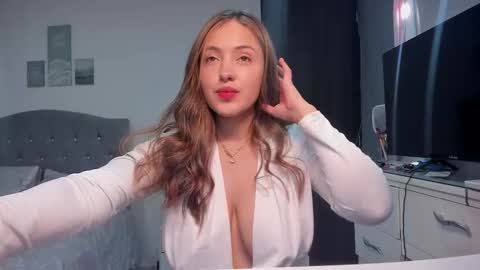 Sofi online show from December 2025 08:38:02 PM