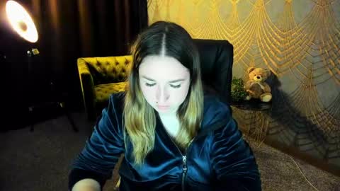 Snapshot of sofii_darling chatting on April 2026 06:10:01 PM sofii_darling online show from April 2026 06:10:01 PM