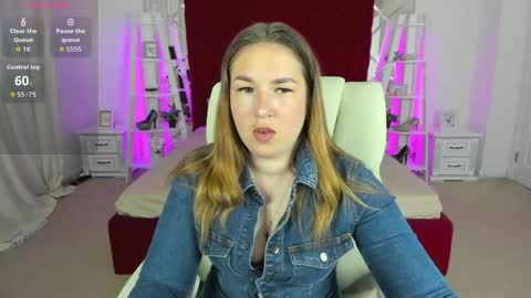 Snapshot of sofii_darling chatting on June 2026 04:41:02 PM sofii_darling online show from June 2026 04:41:02 PM