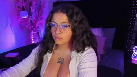 Sofia online show from February 2025 09:10:02 AM