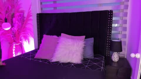 Sofia online show from March 2025 10:56:02 AM