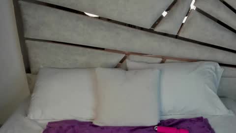 sofijohnsonx online show from January 2026 12:07:02 PM