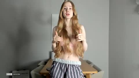 Snapshot of soft_katy chatting on April 2026 07:55:01 PM kitty katy online show from April 2026 07:55:01 PM