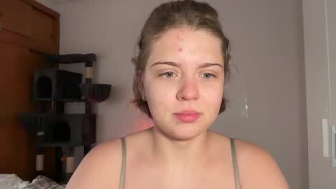 Ilisabet online show from April 2026 10:04:02 AM