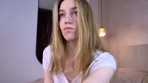 softdreamer_ online show from February 2026 03:11:01 PM