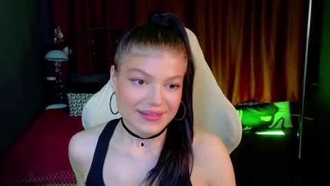 Snapshot of softeach chatting on April 2026 09:04:02 PM Jenny online show from April 2026 09:04:02 PM