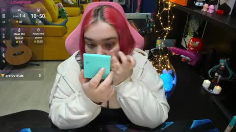 Sofie online show from January 2025 01:47:01 PM