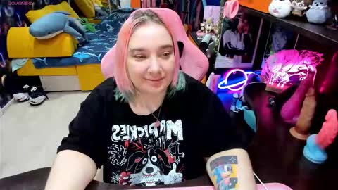 Sofie online show from February 2026 01:17:01 AM