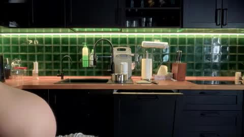 Bella online show from February 2026 04:35:01 AM