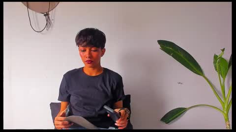 Snapshot of soleiandkairo chatting on April 2026 05:07:01 PM SoleiKairo online show from April 2026 05:07:01 PM