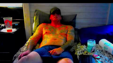 I love watching beautiful women play with themselves online show from December 2025 03:43:01 PM